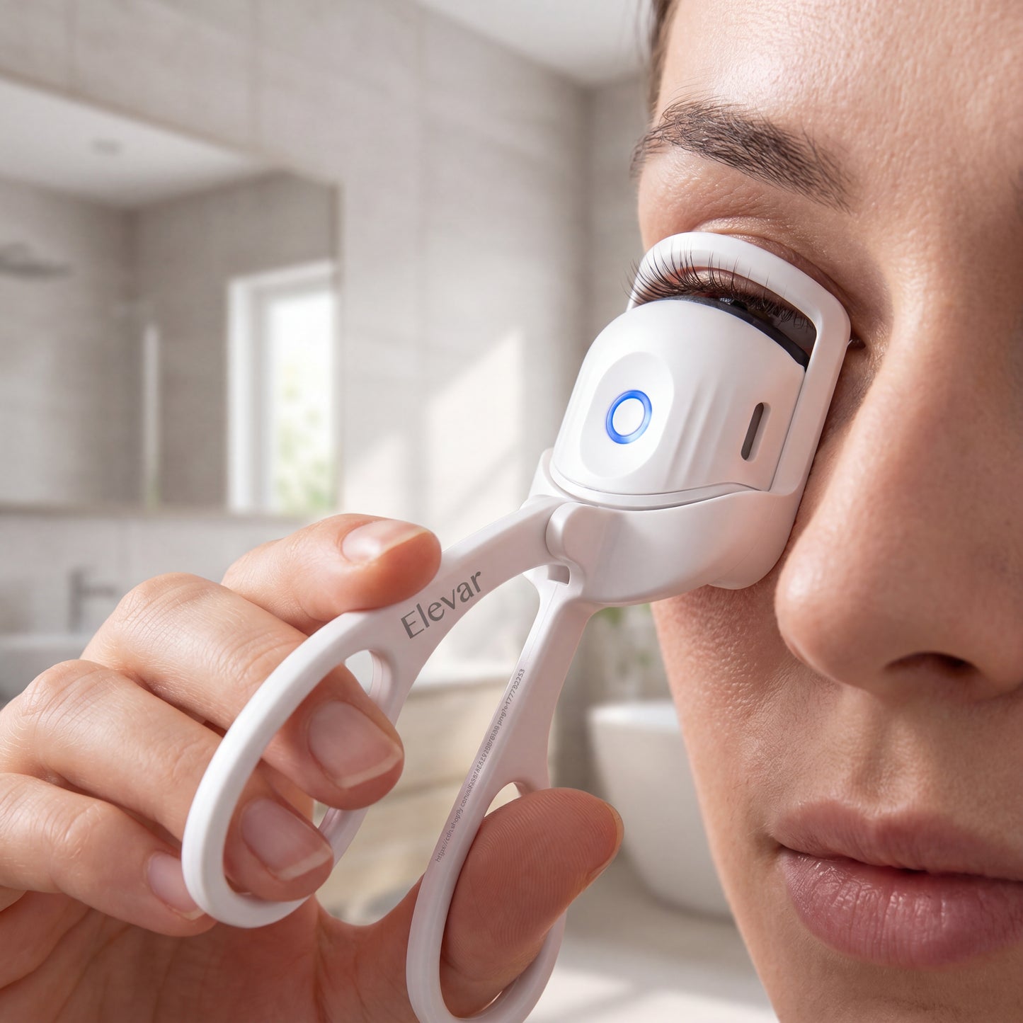 ELEVAR AuraLift™ Lash Curler